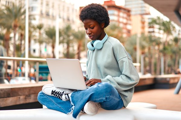 Studi : une plateforme de formation en ligne incontournable